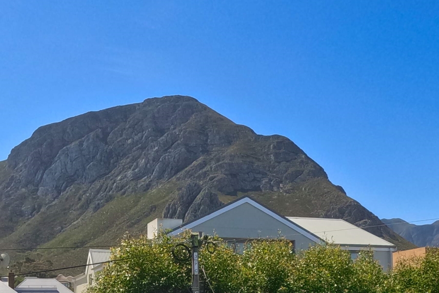 4 Bedroom Property for Sale in Voelklip Western Cape